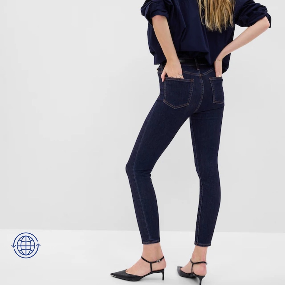 GAP Denim True Skinny Jeans - Picture 2 of 10